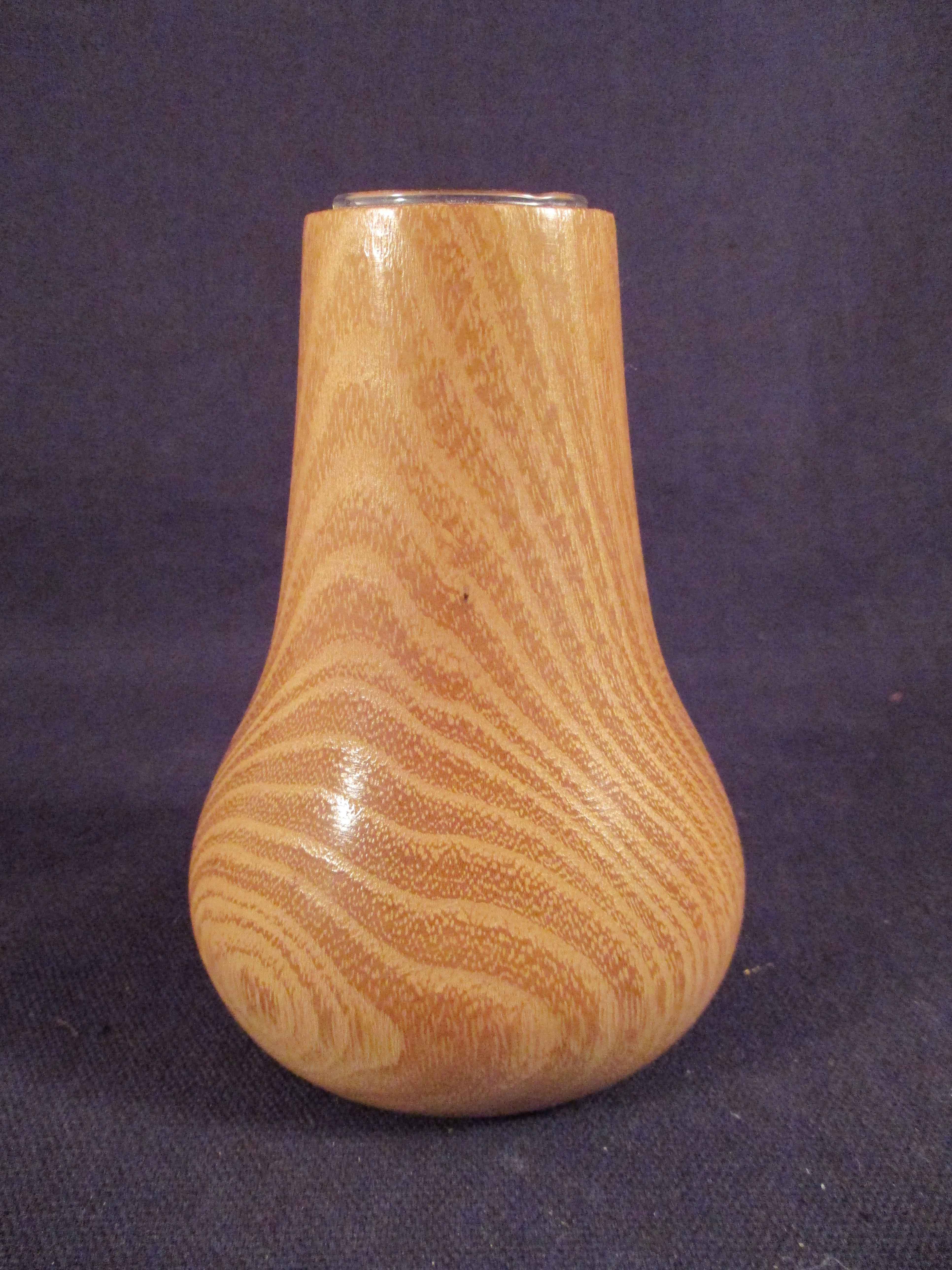 Vase Robinie